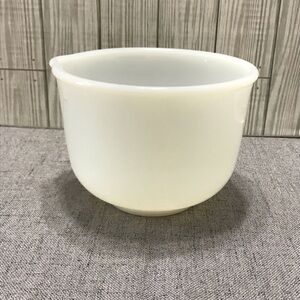 Vintage glass bake white milk glass mixing bowl